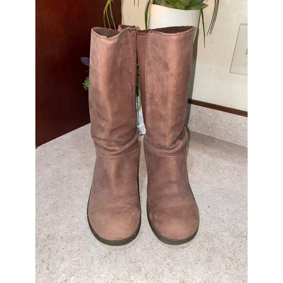 Keen Akita Wedge Slouchy Boots Mid Calf Pull On Mauve Leather Women's 6.5 - Picture 4 of 8